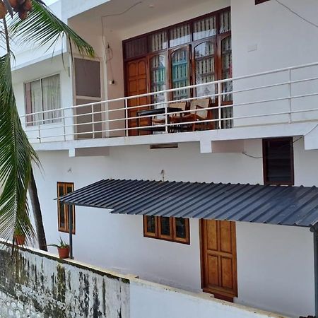 Varma Sea View Villas Thiruvananthapuram Екстериор снимка