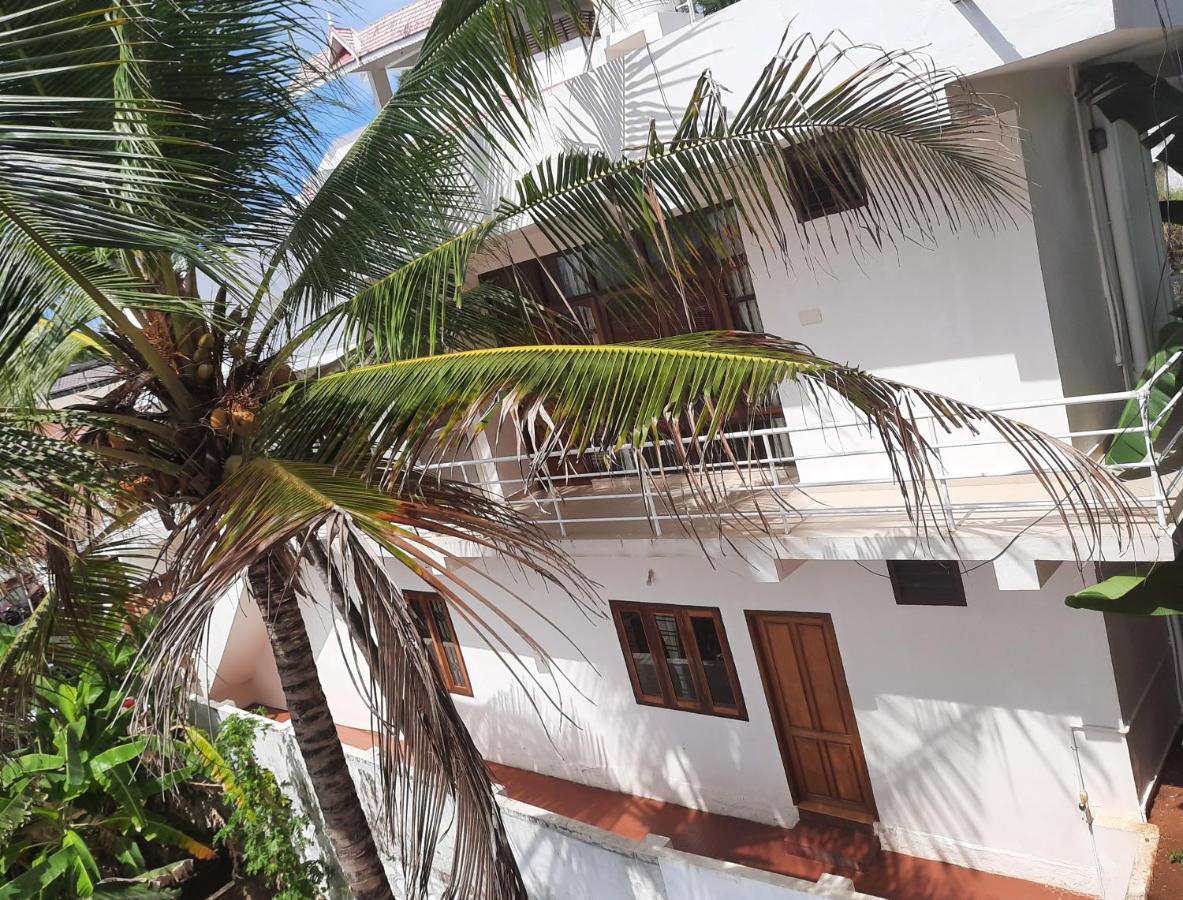 Varma Sea View Villas Thiruvananthapuram Екстериор снимка